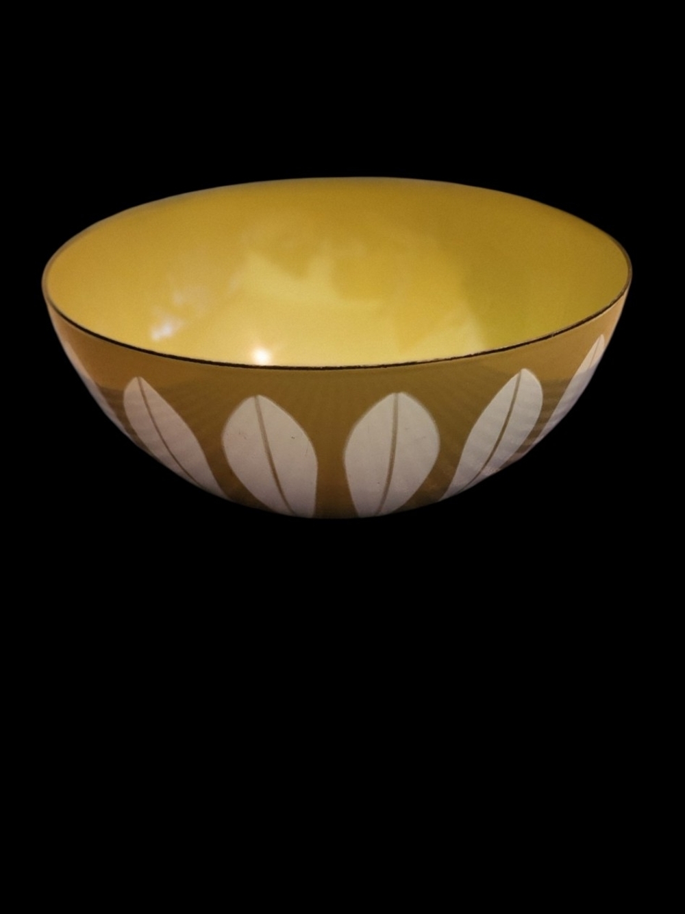 Cathrineholm Norway Enamel Lotus Bowl Olive Green 8 Inch